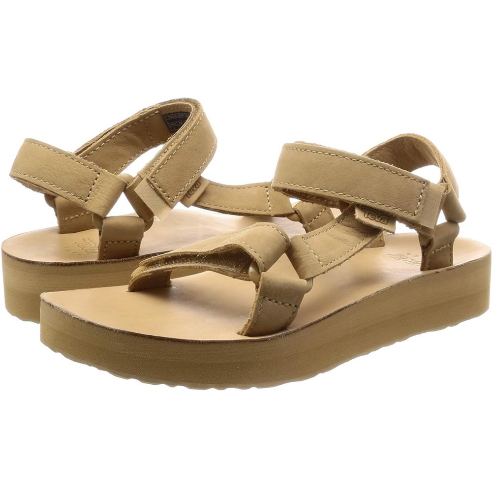Teva midform universal leather sandal desert sand women’s 9 tevas teva’s